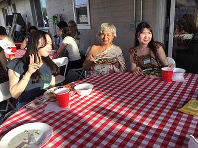 round tablecloths (white/red buffalo plaid checkered gingham) - 108