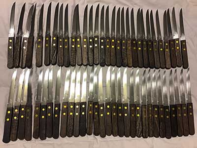 steak knives (pointed tip)