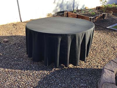 round tablecloths (black) - 108