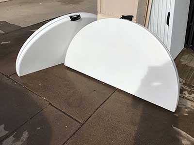 5 foot round tables (bifold)
