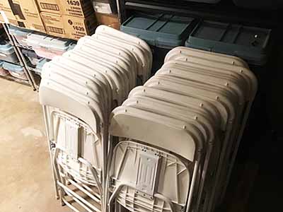 folding chairs (resin w/steel frame, white)