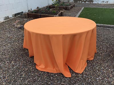 round tablecloths (orange) - 120