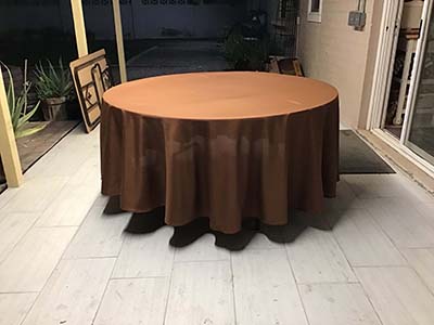 round tablecloths (cinnamon brown) - 108