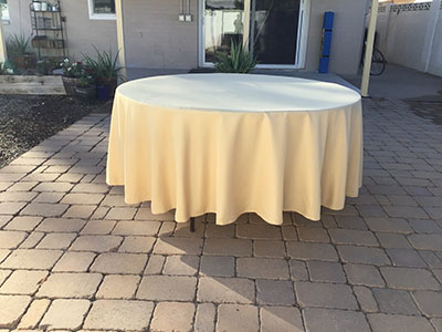 round tablecloths (champagne) - 108
