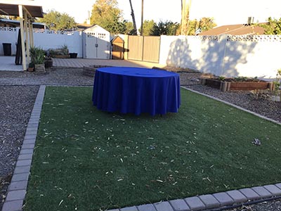 round tablecloths (royal blue) - 108