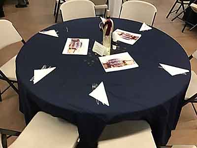 round tablecloths (navy blue) - 108