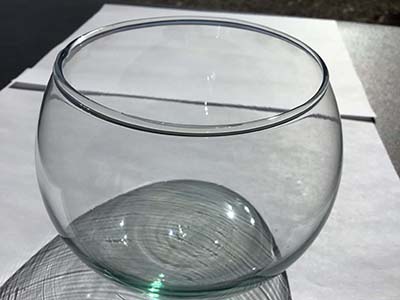 glass fish bowl vase (3.3 x 2.8 x 3.5)