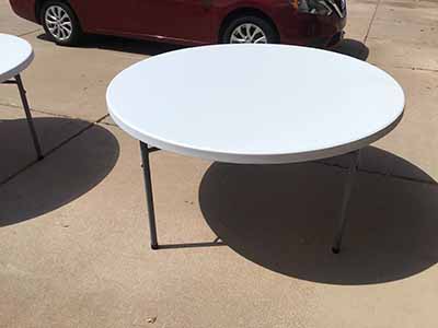 5 foot round tables