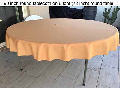 round tablecloths (peach) - 90