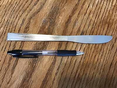 dinner knives / butter knives (stainless steel, Choice Dominion, 8 3/8)