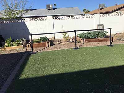 stanchion with 6.5 foot retractable belt