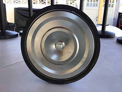 stanchion with 6.5 foot retractable belt