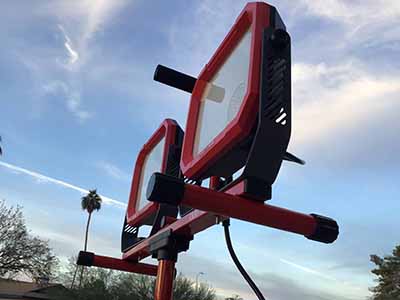 9000 lumens LED work light with tripod (Craftsman)