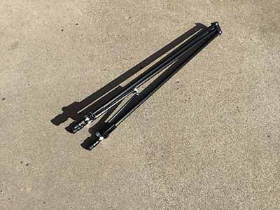 easel (black aluminum) - 36 to 66