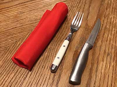 cloth dinner napkins (red) - 17 x 17