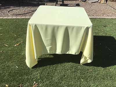 square tablecloths (butter) - 72