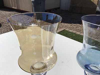 twisted stem glass vase / candle holder (16 x 5)