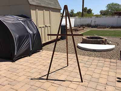 easel (wood) - 70