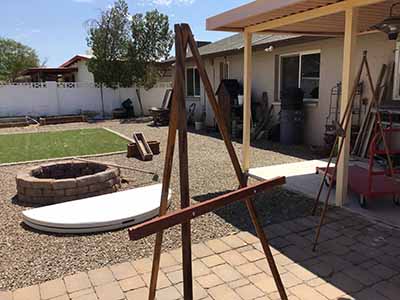 easel (wood) - 70