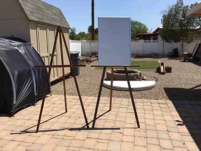 easel (wood) - 70
