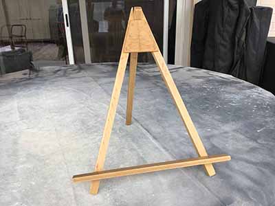 table top easel (wood) - 18