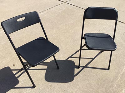 folding chairs (plastic, black)