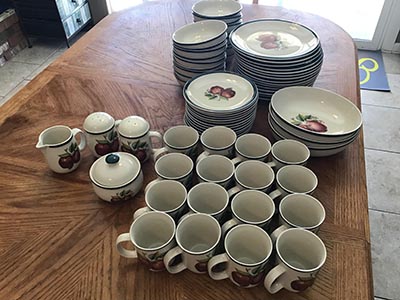 ceramic bowls (Apple Casuals collection) - 6 1/2