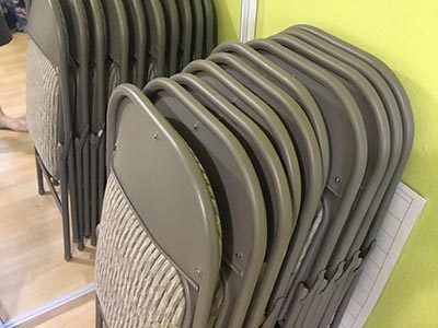 folding chairs (steel, gray, padded)