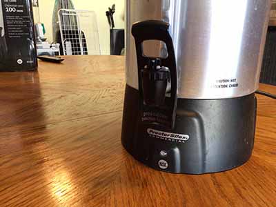 100-cup commercial coffee urn / hot water heater