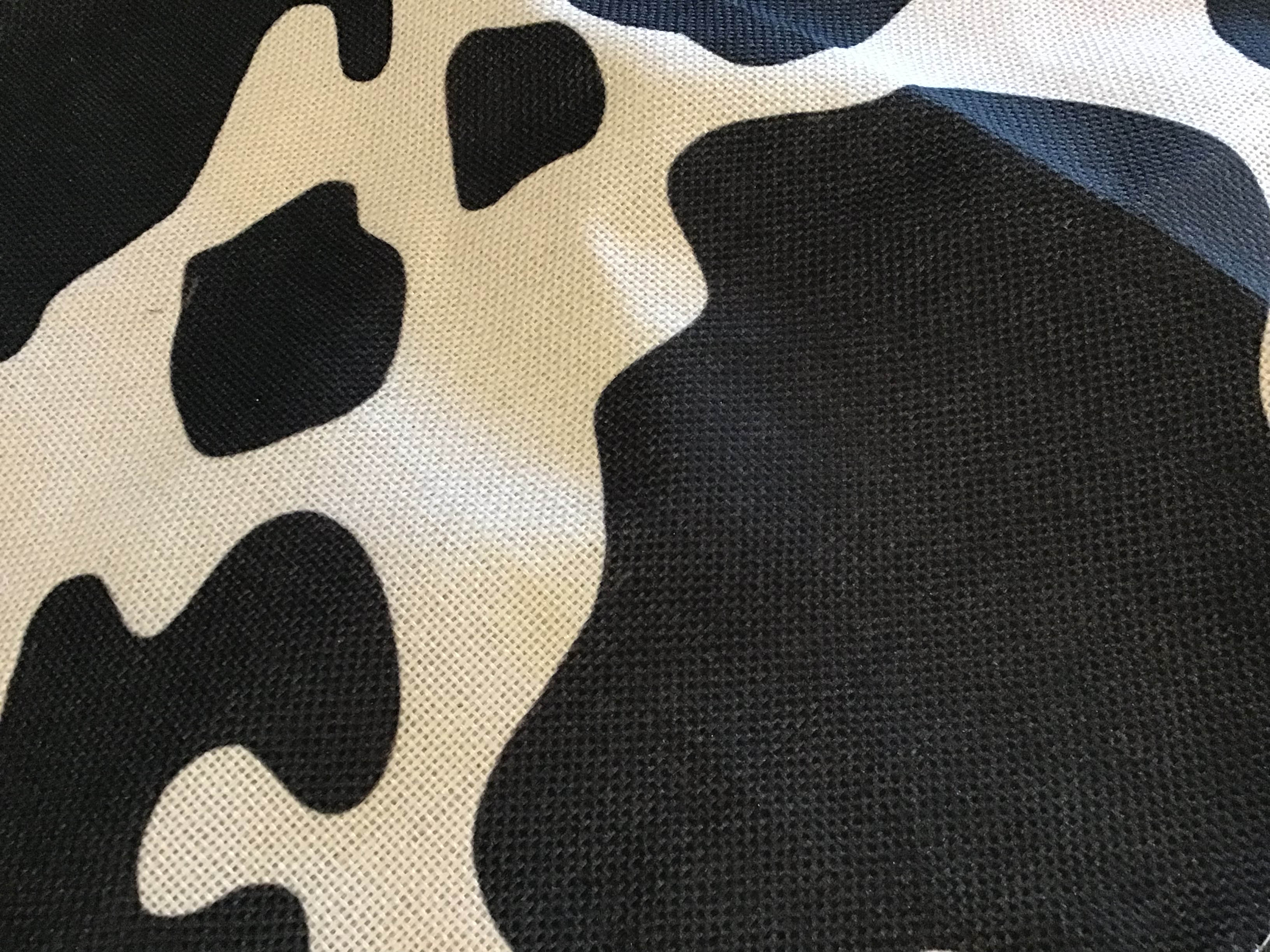 cow table runner (13 x 71)